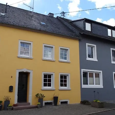 Privates Ferienhaus In Mit Garten, Grill Und Terrasse Сasa de vacaciones Oberkail